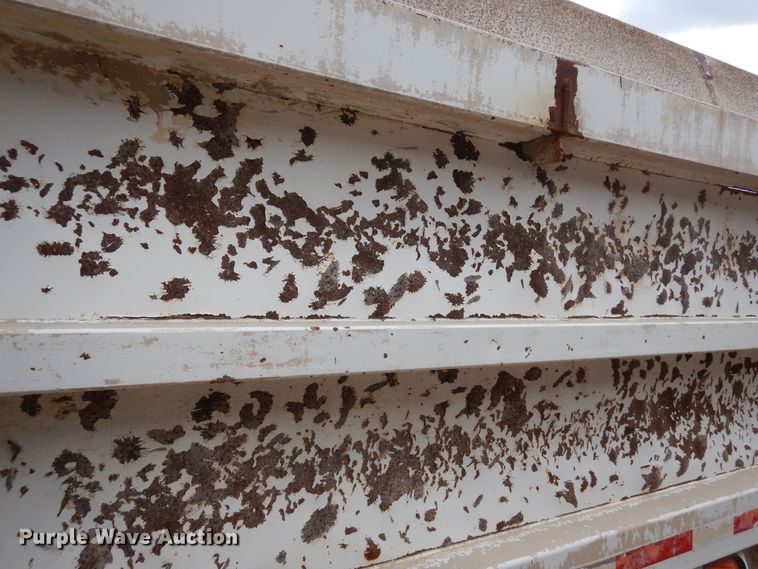 image for item DR1236 2002 Flowboy BD24  bottom dump trailer