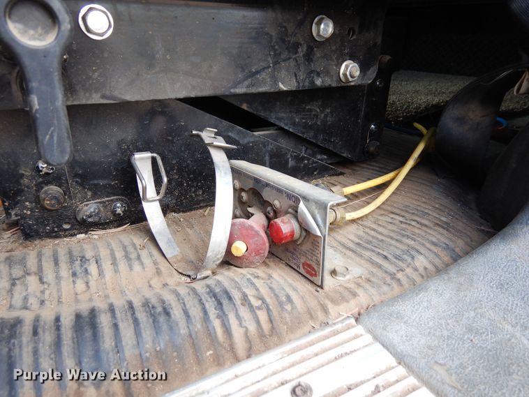 image for item DR1238 1999 Freightliner Century Class  semi truck