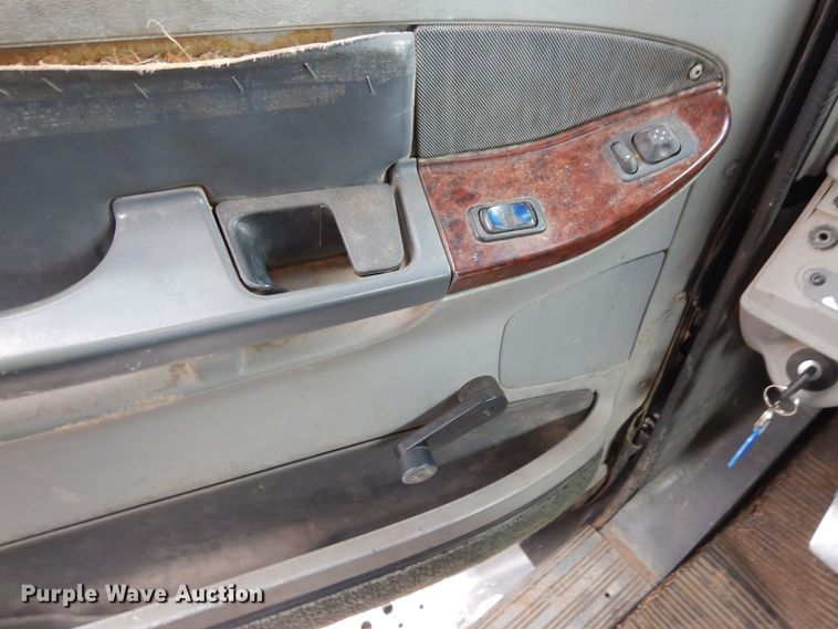 image for item DR1238 1999 Freightliner Century Class  semi truck