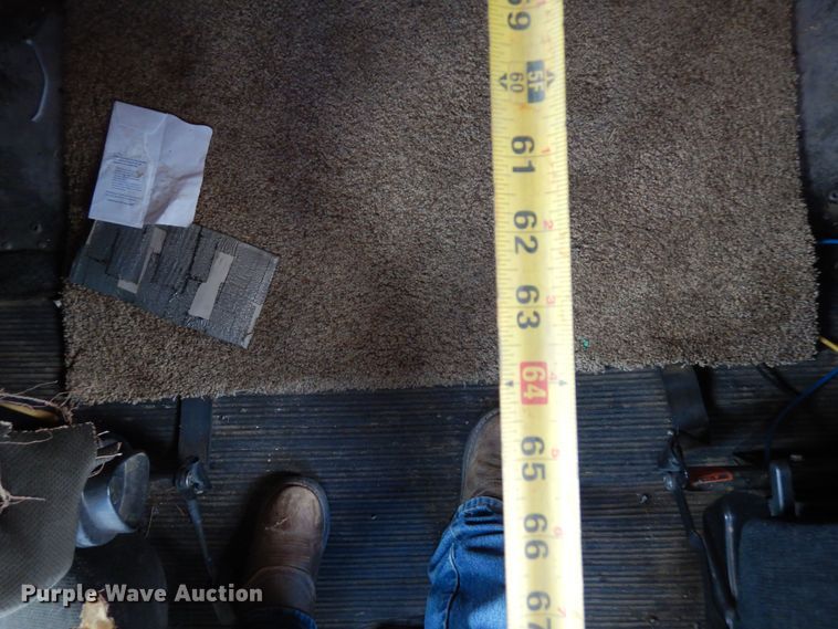 image for item DR1238 1999 Freightliner Century Class  semi truck