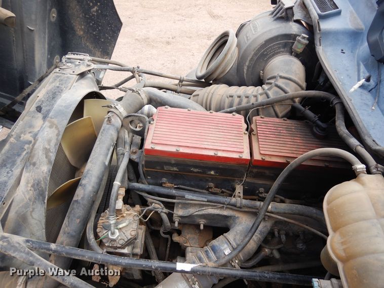 image for item DR1238 1999 Freightliner Century Class  semi truck