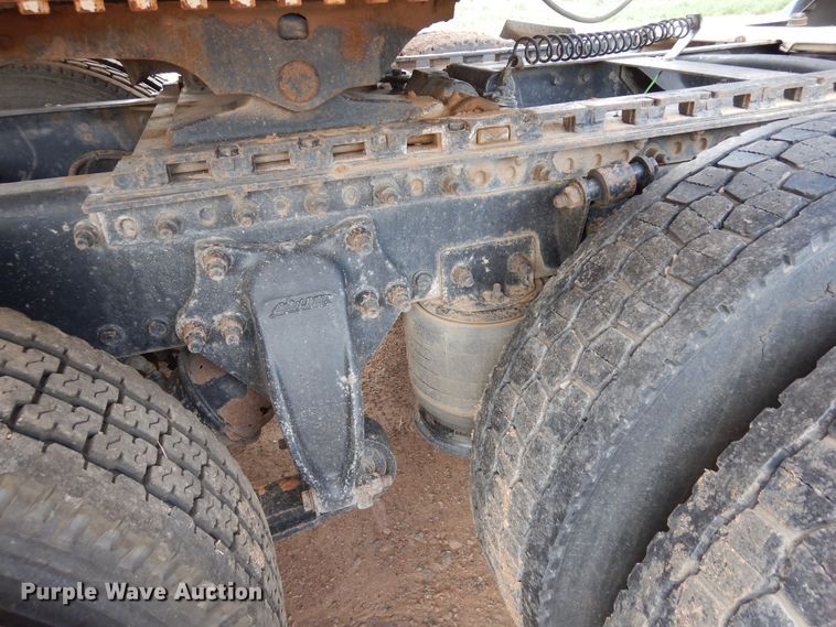 image for item DR1238 1999 Freightliner Century Class  semi truck