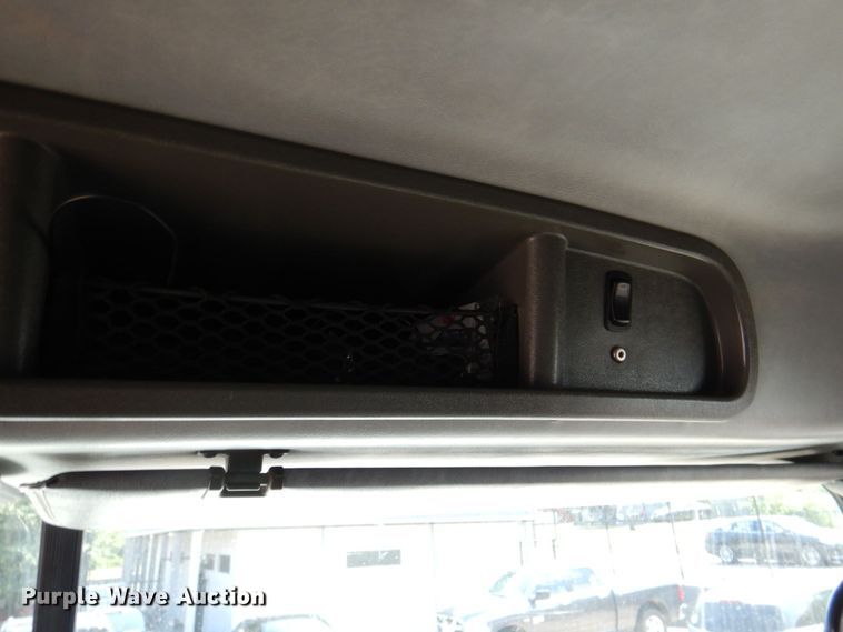 image for item DR1930 2012 Mack CHU613  semi truck