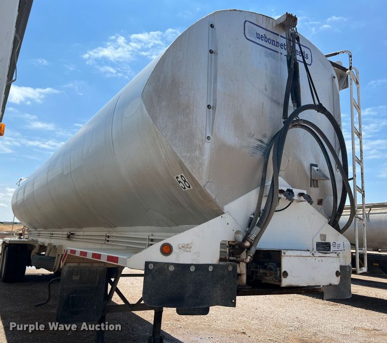 image for item DS8359 1987 Ledwell LW40APW  feed delivery trailer