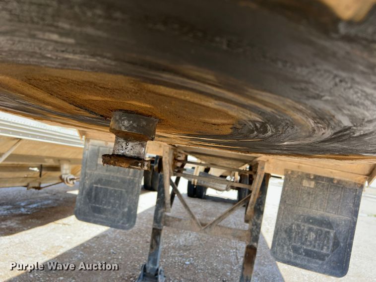 image for item DS8359 1987 Ledwell LW40APW  feed delivery trailer