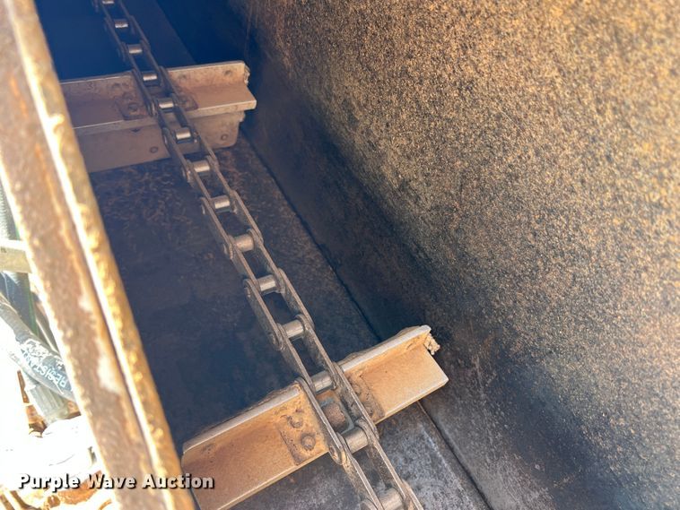 image for item DS8359 1987 Ledwell LW40APW  feed delivery trailer