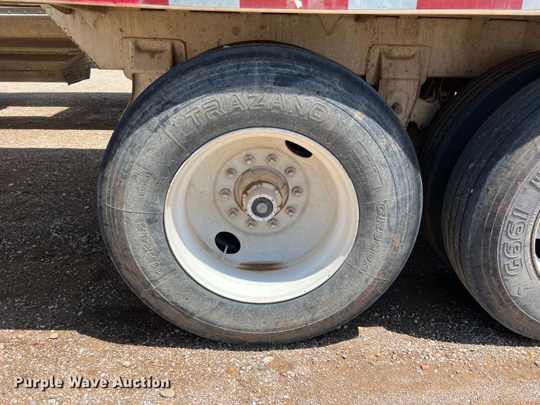 image for item DS8359 1987 Ledwell LW40APW  feed delivery trailer