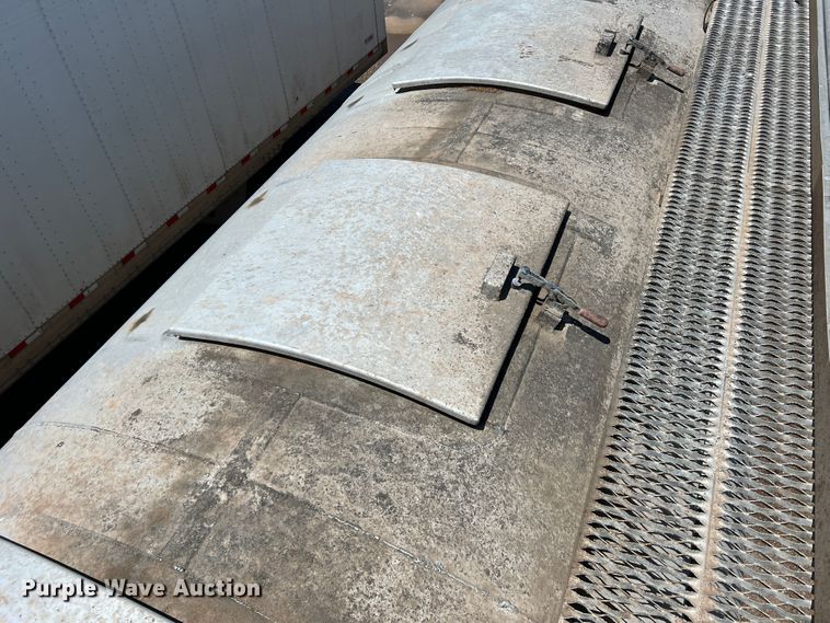 image for item DS8361 2009 Ledwell LW40APWRMFG  feed delivery trailer