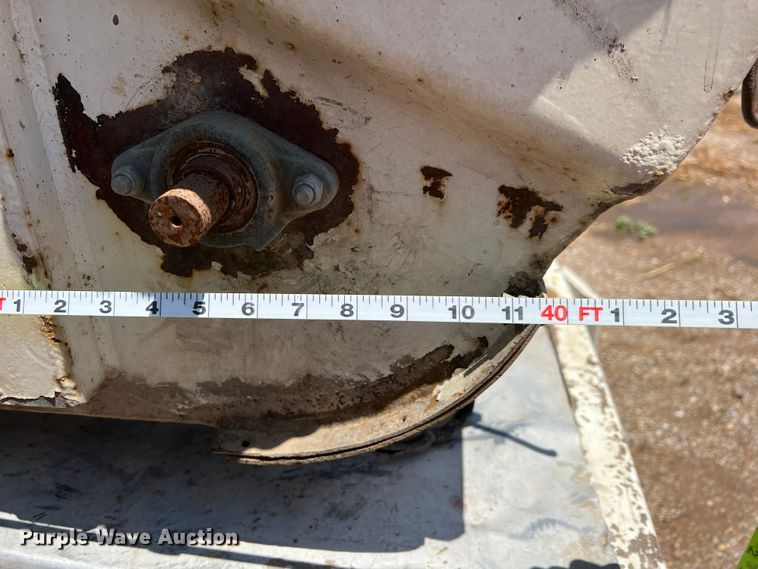 image for item DS8361 2009 Ledwell LW40APWRMFG  feed delivery trailer