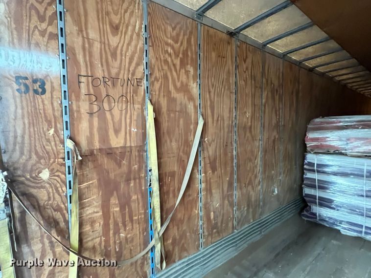 image for item DS8362 1995 Stoughton AVW-535T-S-C-AR  dry van trailer