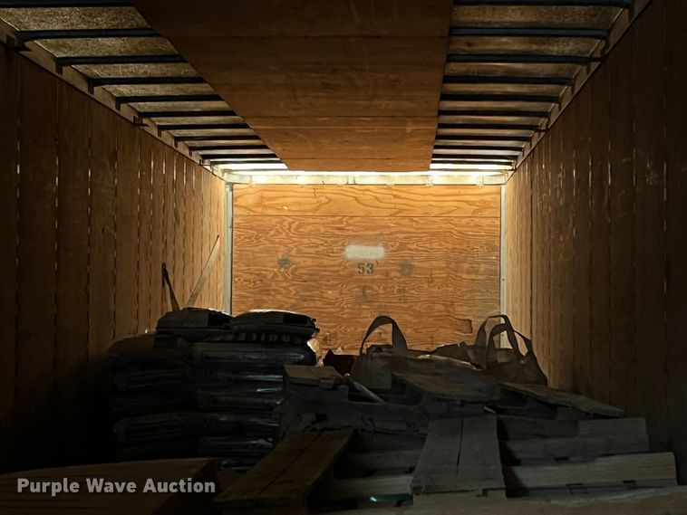 image for item DS8362 1995 Stoughton AVW-535T-S-C-AR  dry van trailer