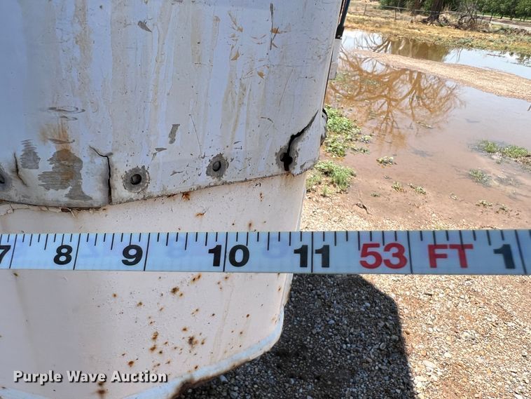 image for item DS8362 1995 Stoughton AVW-535T-S-C-AR  dry van trailer