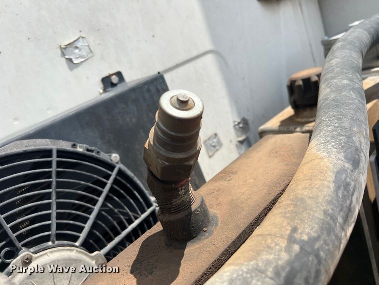 image for item DS8364 2011 International ProStar  semi truck