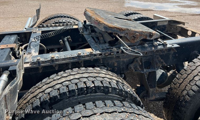 image for item DS8364 2011 International ProStar  semi truck