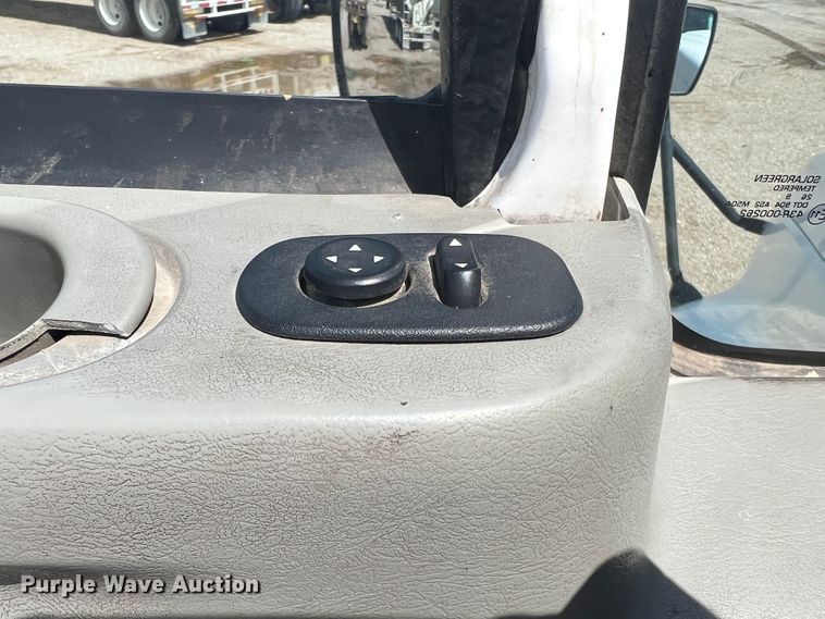 image for item DS8364 2011 International ProStar  semi truck