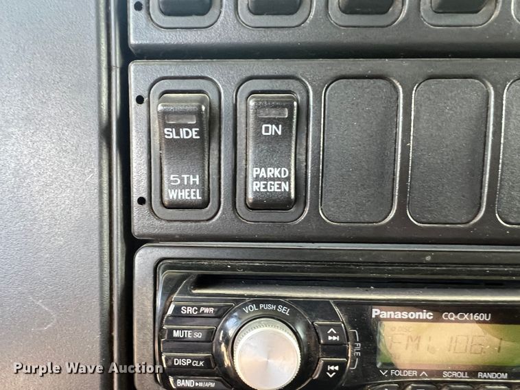 image for item DS8364 2011 International ProStar  semi truck