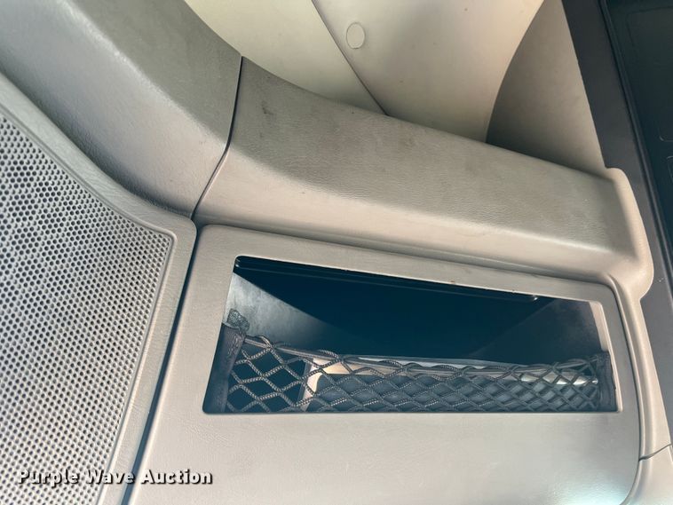 image for item DS8364 2011 International ProStar  semi truck