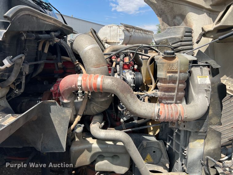 image for item DS8364 2011 International ProStar  semi truck