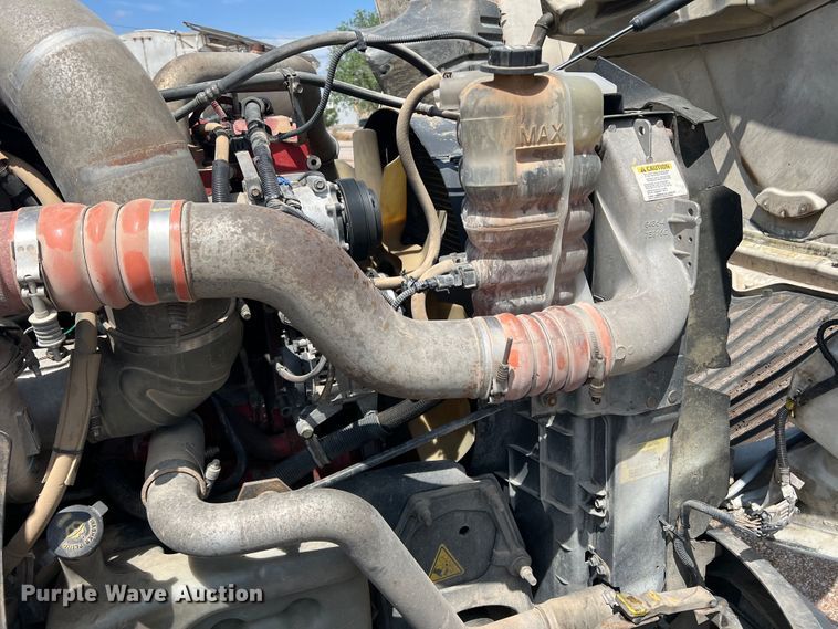 image for item DS8364 2011 International ProStar  semi truck