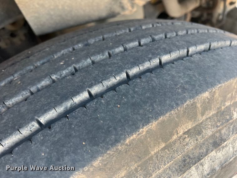 image for item DS8364 2011 International ProStar  semi truck