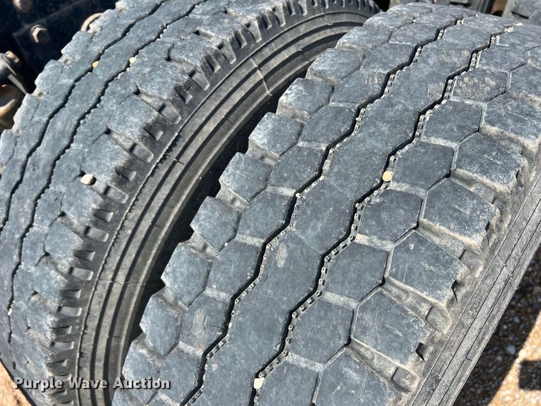 image for item DS8364 2011 International ProStar  semi truck