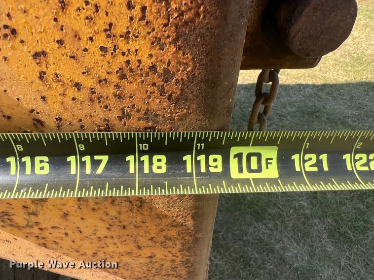 image for item DS8417 2003 International 7300  dump truck