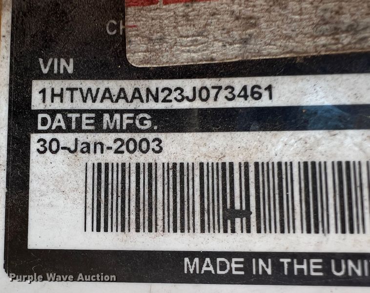 image for item DS8417 2003 International 7300  dump truck