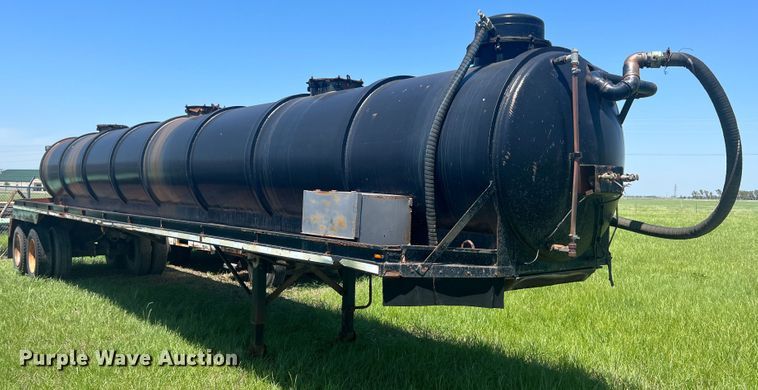 image for item HL9023 1992 Herring Fabrication 130V  vacuum trailer