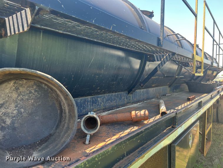 image for item HL9023 1992 Herring Fabrication 130V  vacuum trailer