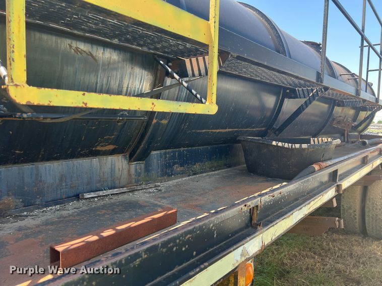 image for item HL9023 1992 Herring Fabrication 130V  vacuum trailer