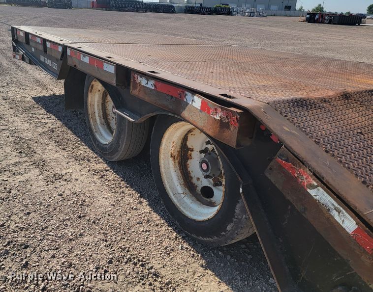 image for item JG9809 2005 Trail-Eze E70HT  drop deck equipment trailer