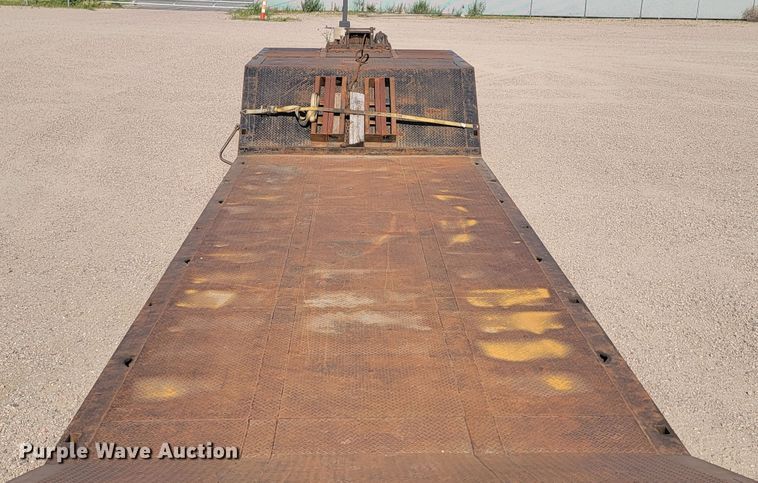 image for item JG9809 2005 Trail-Eze E70HT  drop deck equipment trailer