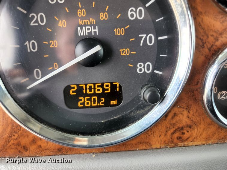 image for item JM9113 2009 Peterbilt 386  semi truck