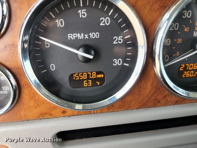 image for item JM9113 2009 Peterbilt 386  semi truck