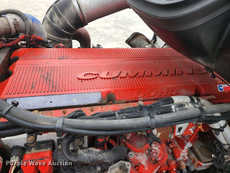 image for item JM9113 2009 Peterbilt 386  semi truck