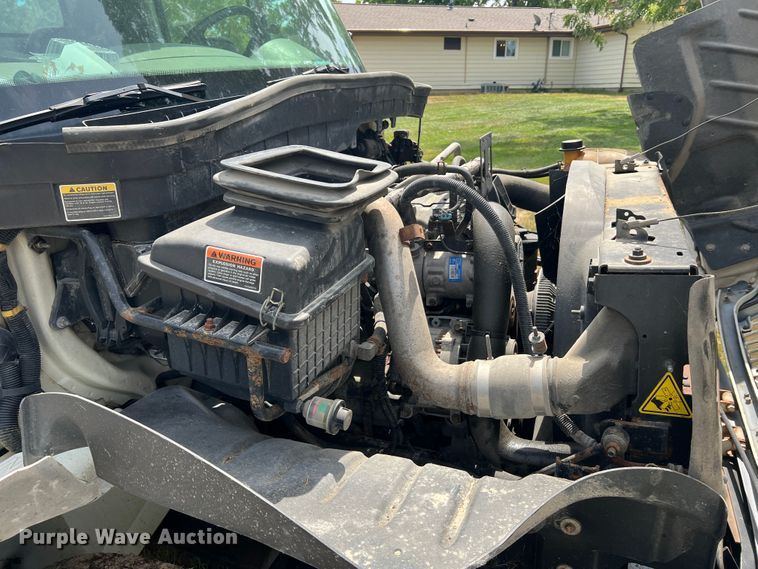 image for item JM9239 2013 International DuraStar 4300  truck cab and chassis