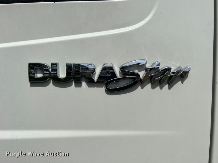 image for item JM9239 2013 International DuraStar 4300  truck cab and chassis