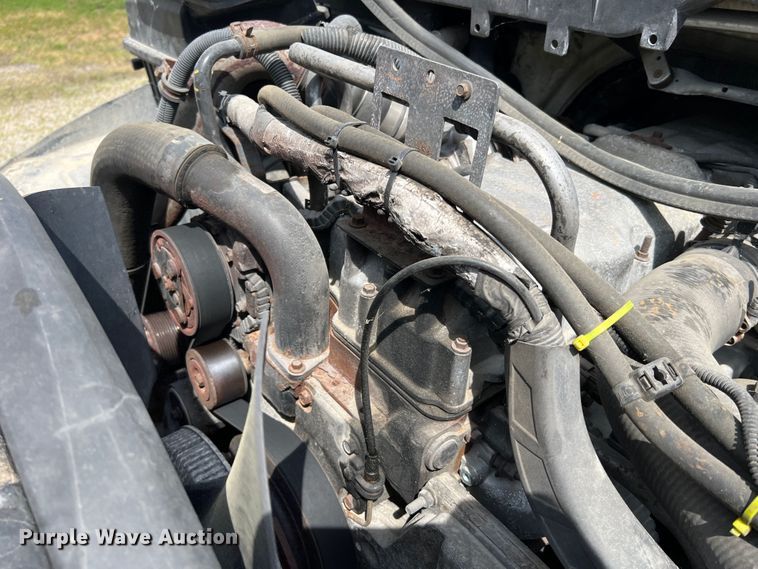 image for item JM9240 2013 International DuraStar 4300  truck cab and chassis