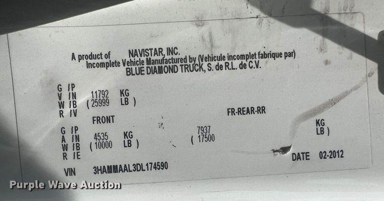 image for item JM9240 2013 International DuraStar 4300  truck cab and chassis