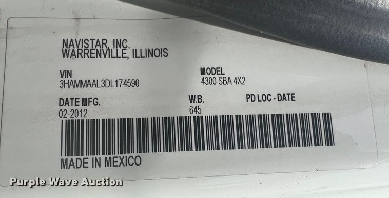 image for item JM9240 2013 International DuraStar 4300  truck cab and chassis