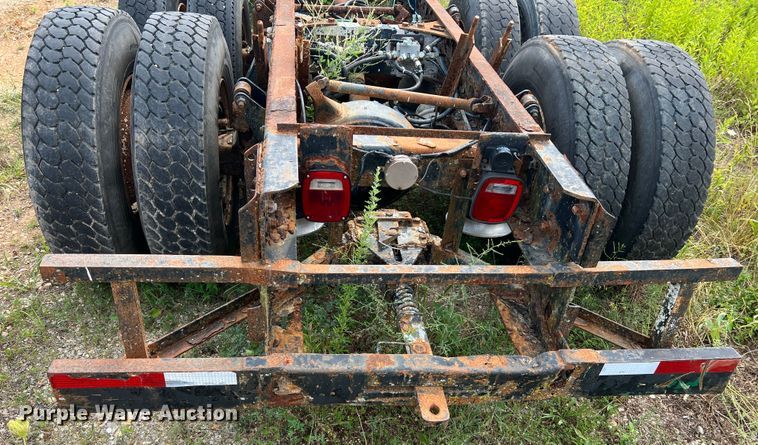 image for item JM9245 2000 Freightliner FL80  truck cab and chassis