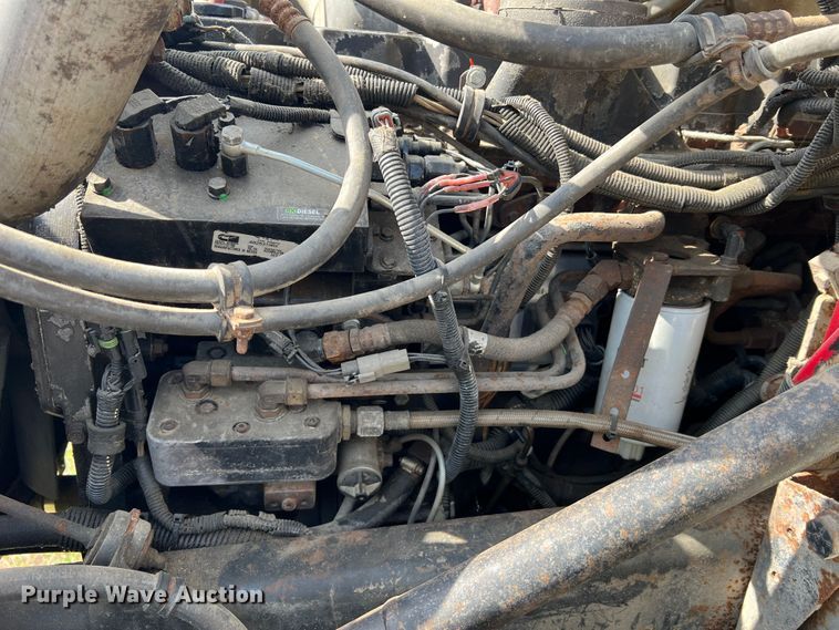 image for item JM9245 2000 Freightliner FL80  truck cab and chassis