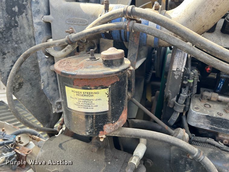 image for item JM9245 2000 Freightliner FL80  truck cab and chassis