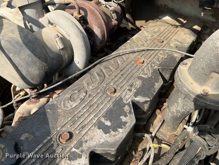 image for item JM9245 2000 Freightliner FL80  truck cab and chassis