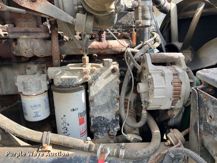 image for item JM9245 2000 Freightliner FL80  truck cab and chassis