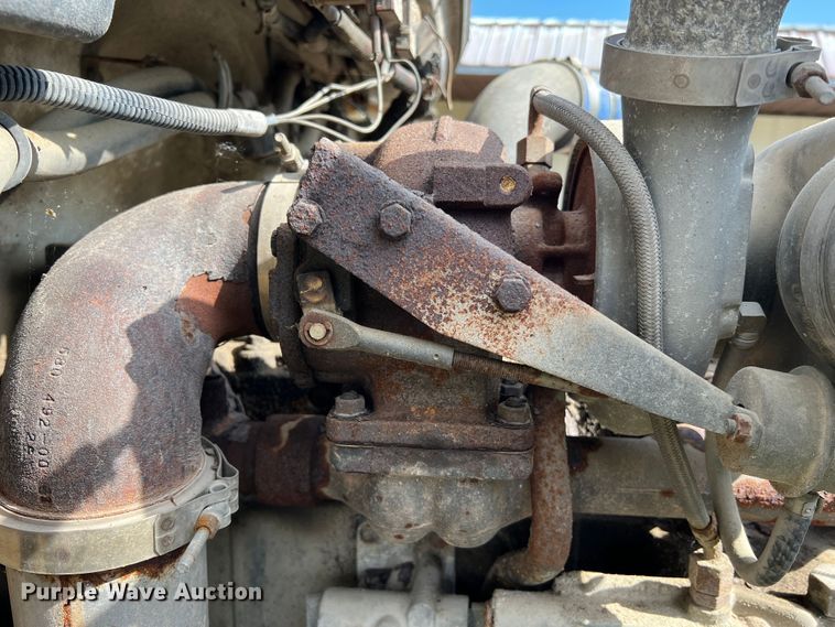 image for item JM9245 2000 Freightliner FL80  truck cab and chassis