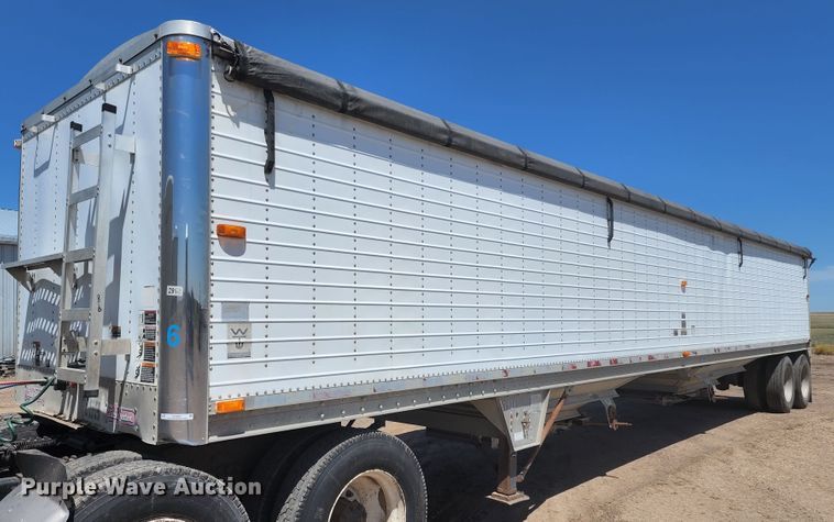 image for item KC9467 2008 Wilson DWH-550 Pace Setter  grain trailer