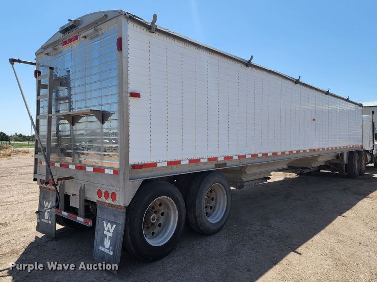 image for item KC9467 2008 Wilson DWH-550 Pace Setter  grain trailer