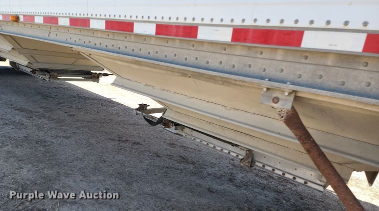 image for item KC9467 2008 Wilson DWH-550 Pace Setter  grain trailer