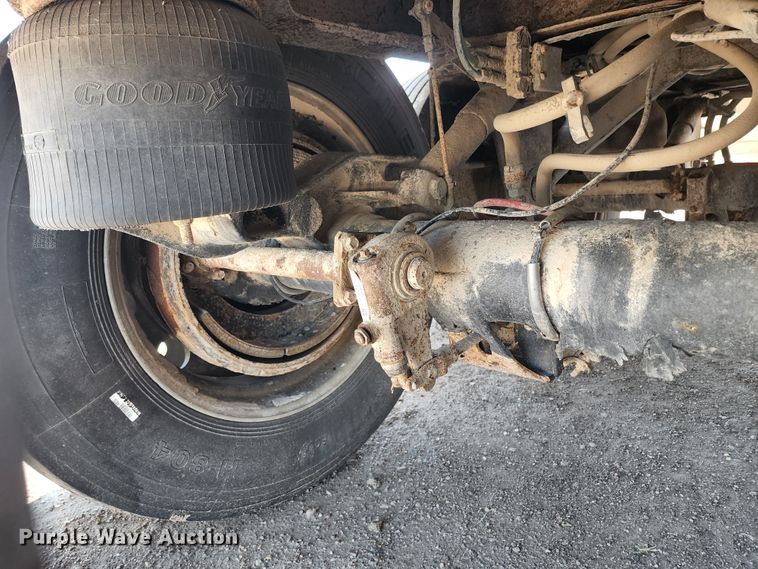 image for item KC9467 2008 Wilson DWH-550 Pace Setter  grain trailer